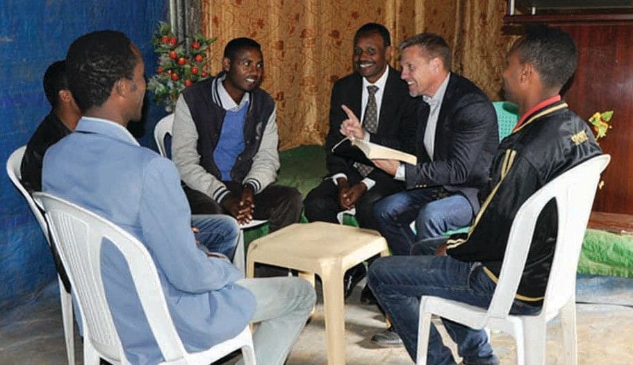 Per Åkvist teaching and talking with Ethiopian church leaders